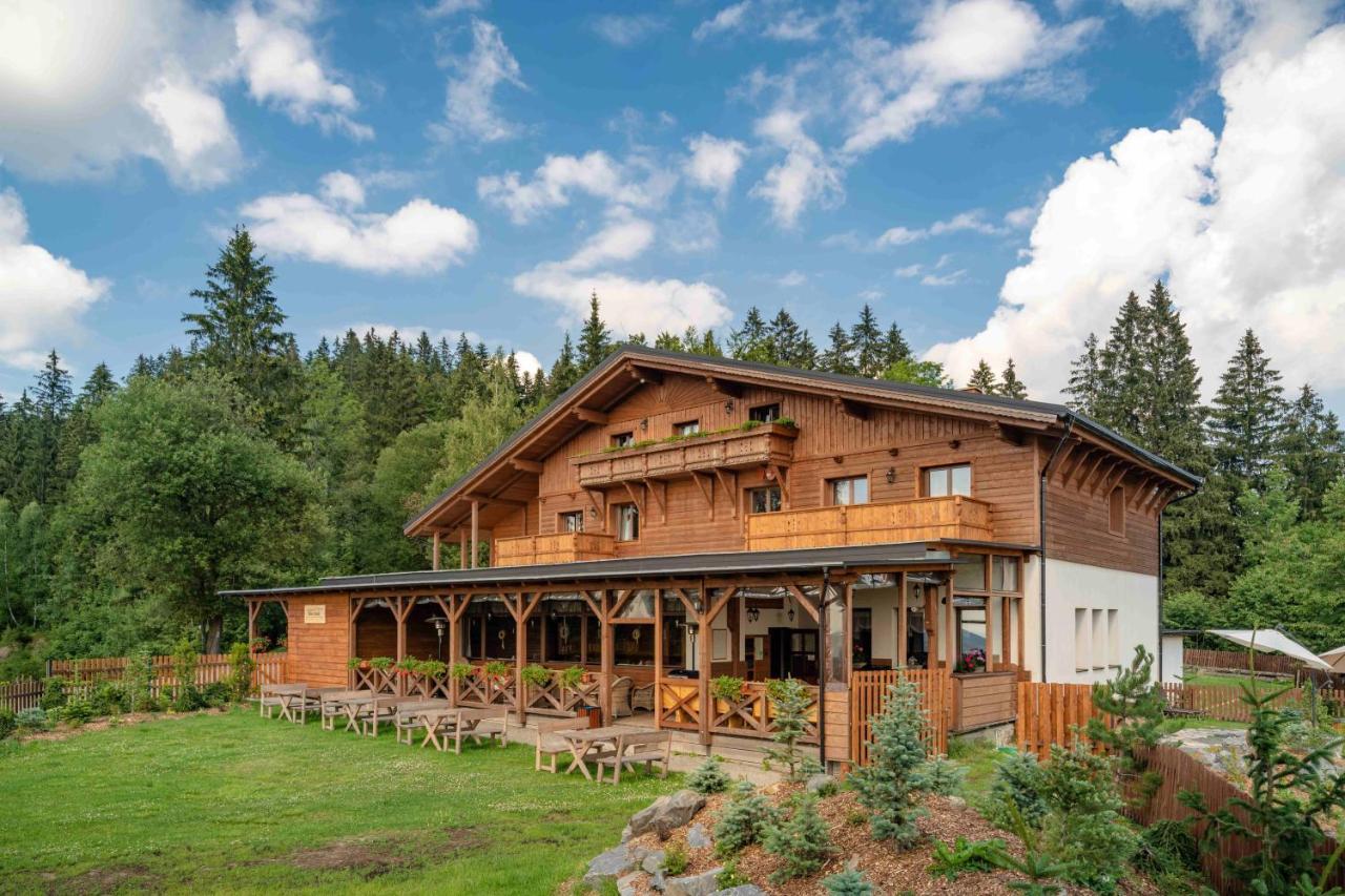 Wellness Aparthotel Martinak Horní Bečva Exteriör bild